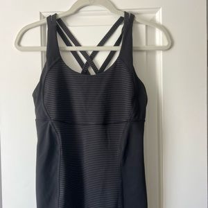 Lululemon workout tank